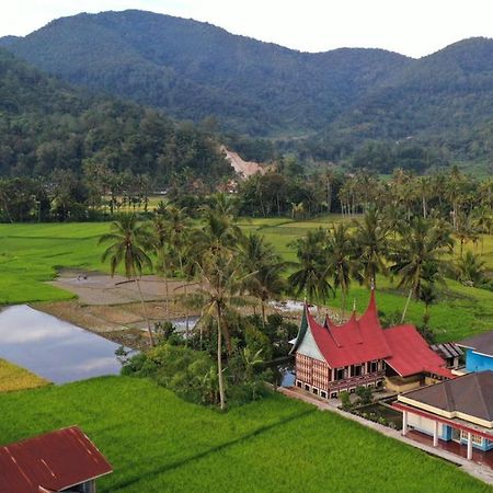 Rumah Gadang Simarasok Villa Baso Buitenkant foto