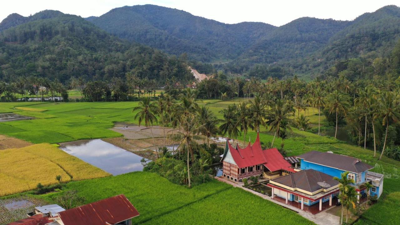 Rumah Gadang Simarasok Villa Baso Buitenkant foto